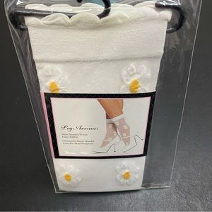 Leg Avenue sheer spandex anklet Daisy socks
